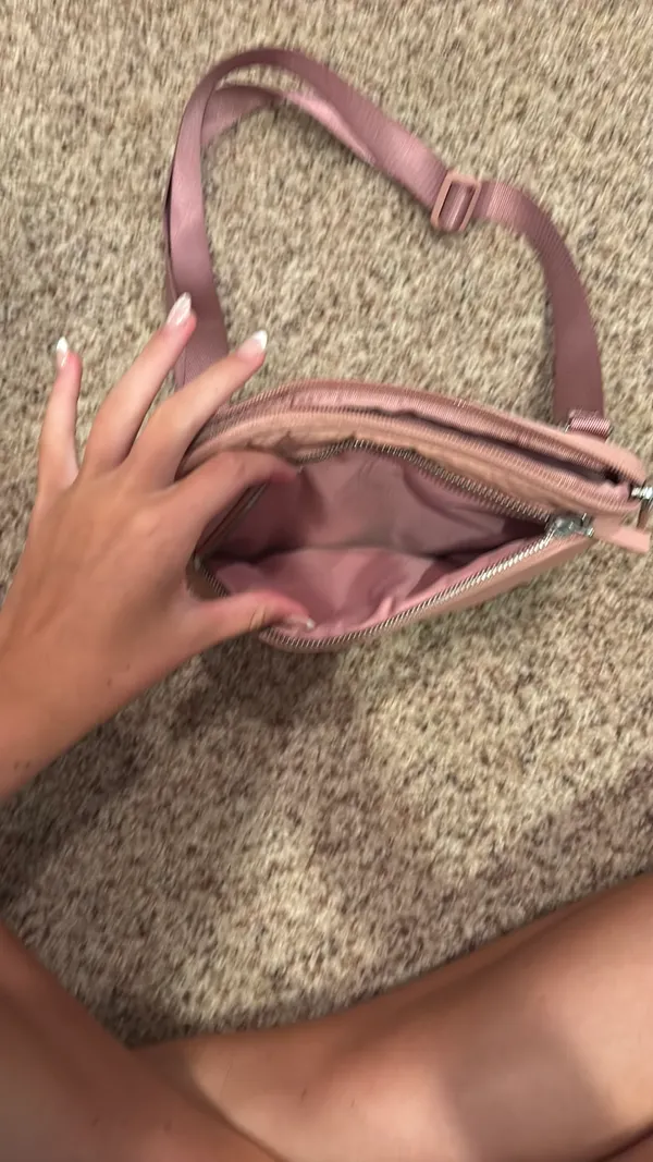 Lululemon bag - Image 3