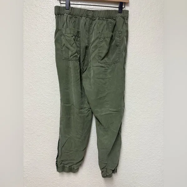 AMERICAN EAGLE OUTFITTERS Distressed Green Jogger Pants - Image 5
