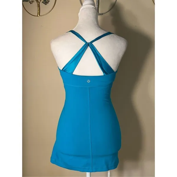 Lululemon Practice Daily Tank in Surge / Teal Size 4 - Image 2