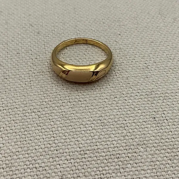 Vintage Avon Ring Gold Size 6 - Image 2