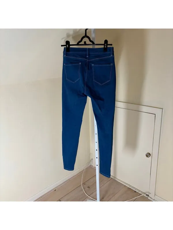 Massimo Dutti EUC Women's Skinny Fit Dark Wash Jeans Size 4 - Image 3