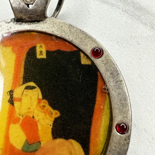 Chico's Vintage Illustrated Round Pendant ✨ - Image 7