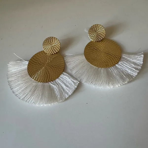 Elegant Gold and Cream Tassel Earrings - Image 2