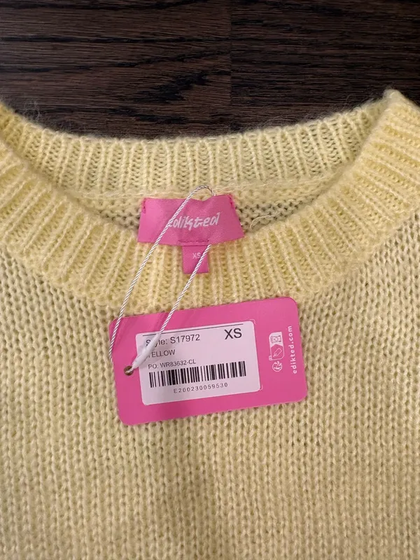 Edikted Sweater Yellow Lightweight Knit - Image 4