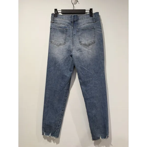 NEW SO Brand High Rise Mom Jeans Womens 29" Distressed Stretch Travel Vacation - Image 2