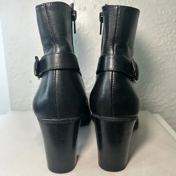 Lauren‎ Ralph Lauren Cabrey 7.5B Black Leather Ankle Boots Block Heel Zip Buckle - Image 3