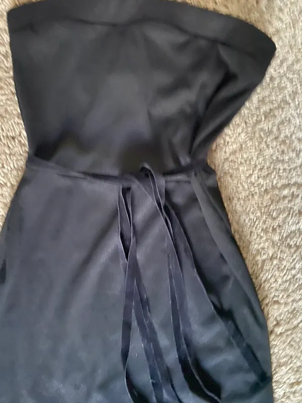 Elegant Black Ballerina Gown - Image 3