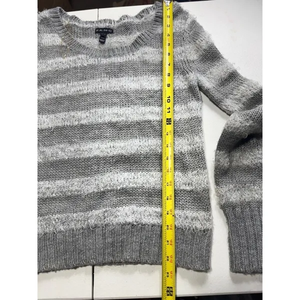 FANG Grey White Striped Fuzzy‎ Knit Crew Neck Sweater Womens Medium Pullover - Image 7