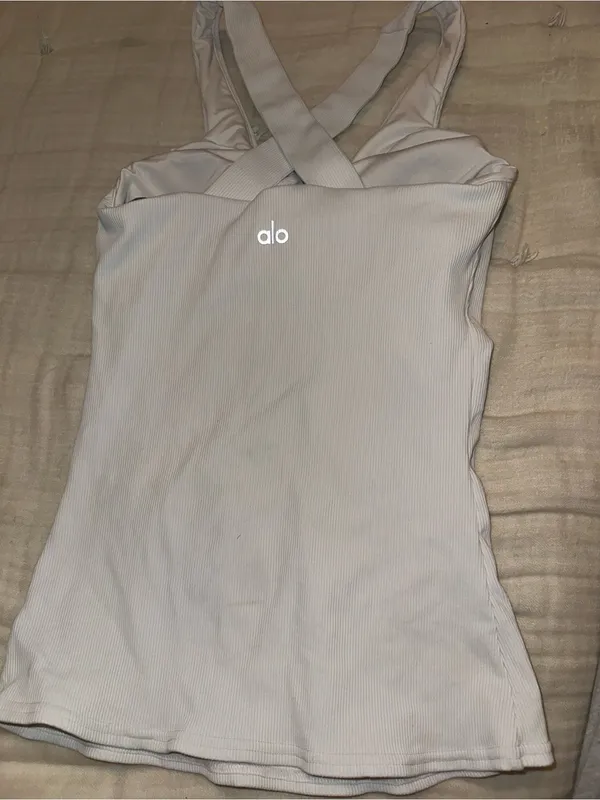 Alo Yoga Women's White Ribbed Elevate V-Neck Tank Top size XS - Image 4