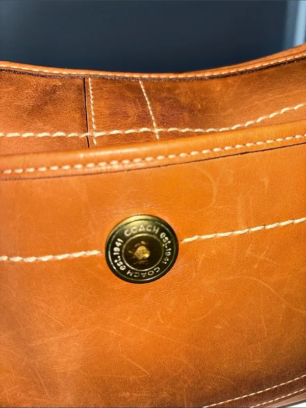 Vintage Coach Ergo Leather Hobo Bag - Image 6