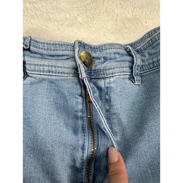 Billabong Wide Leg Jeans Women's Size 26 Light Wash Blue Raw Hem Frayed - Image 5