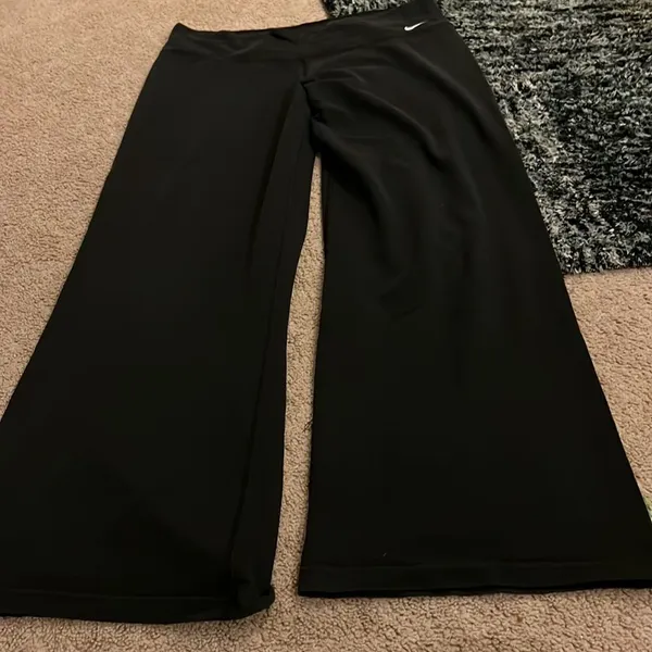 Nike large pants‎ - Image 3
