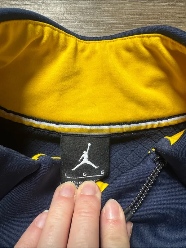Jordan University M Logo Navy & Yellow Pullover Jacket L - Image 3