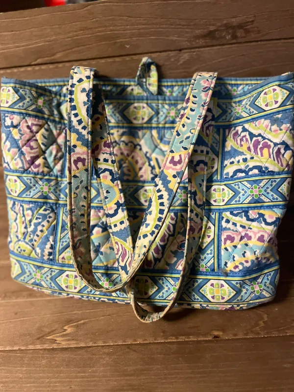 Vera Bradley Tote 14 x 10 lite blue women's handbag - Image 5