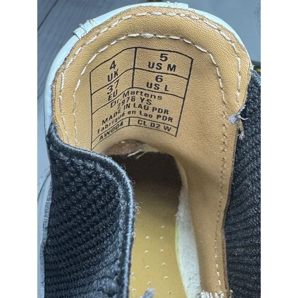 Dr Martens 2976 White Leather Chelsea Boot Women Yellow Stitch 26228100 SZ 6 - Image 11