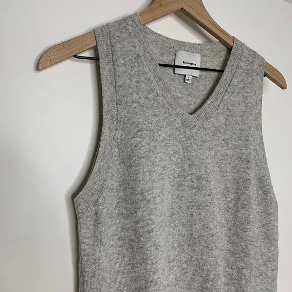 Reformation Women's Gray Reese Cashmere Tank Top Small - Image 8
