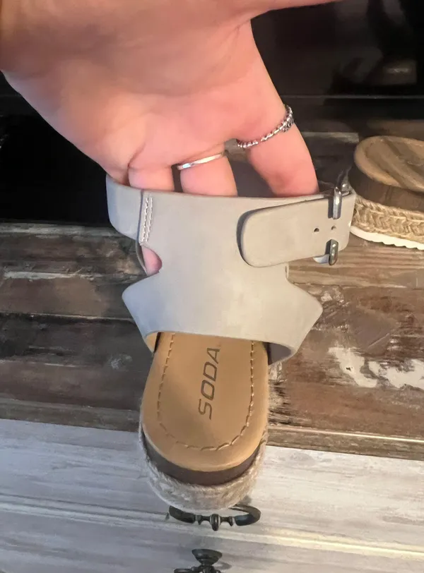 platform sandals Tan Size 8 - Image 3