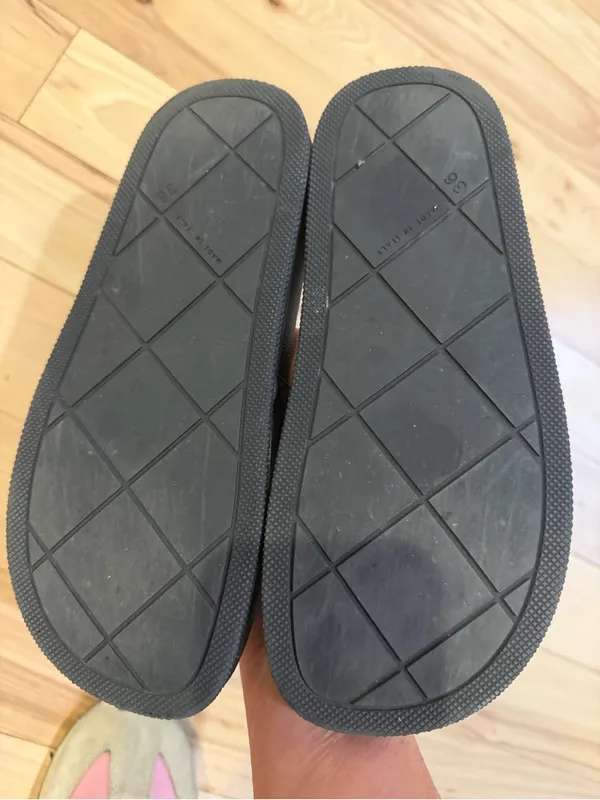 Bottega Veneta Rubber pool slides size 36/6 - Image 4