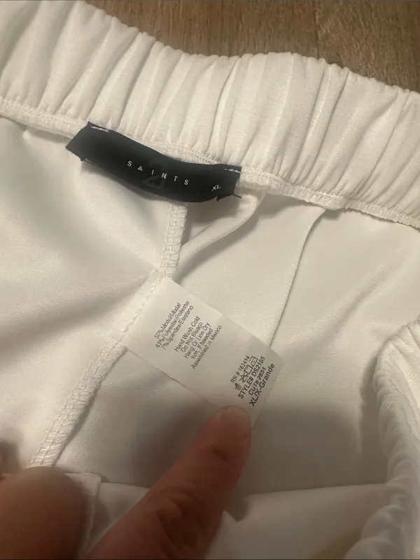 Versona 21 saints white shorts with 2 black lines on the side‎ size XL NWOT - Image 3