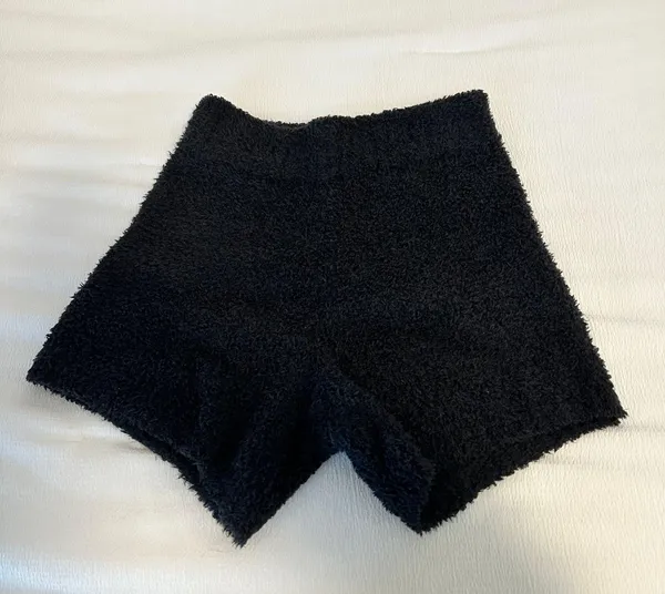 SKIMS cozy knit shorts - Image 3