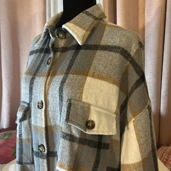 Size M Mid Length Flannel Pocketed Button Down Jacket Tan Size M - Image 4