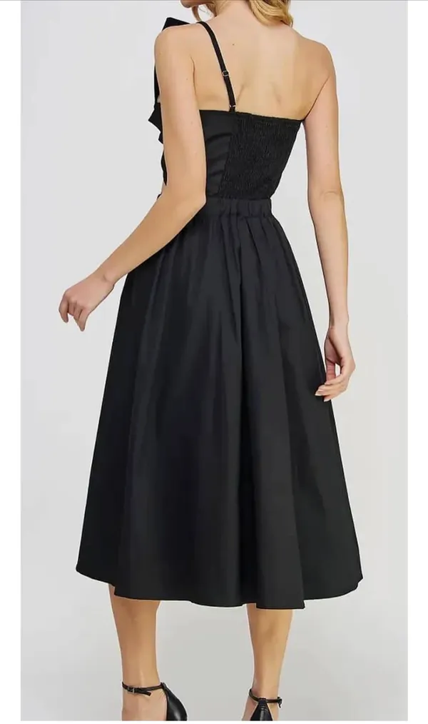 SEEK The Label Black Twist Cut-Out Maxi Dress 🖤 Size Medium - Image 4