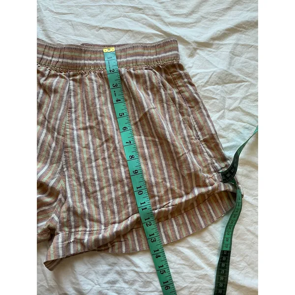 Patagonia Garden Island Striped Linen Blend Shorts Medium White/Pink - Image 7