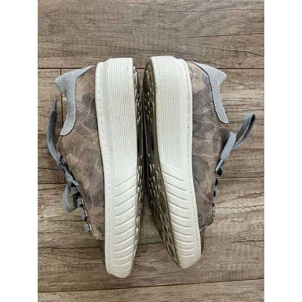 Sofft Parkyn LaceUp Platform Sneakers Brown Camo 7M‎ Comfort Shoes - Image 4