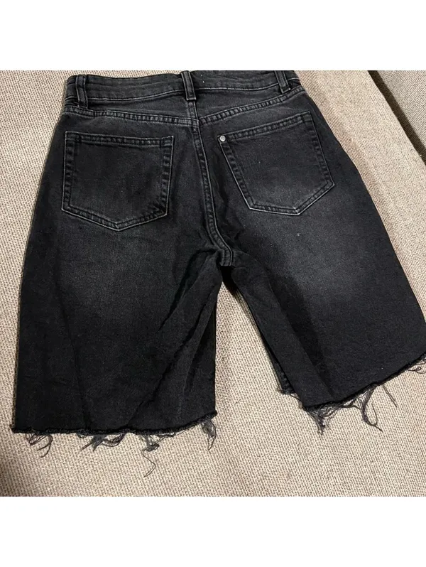 H&M black jean shorts - Image 3