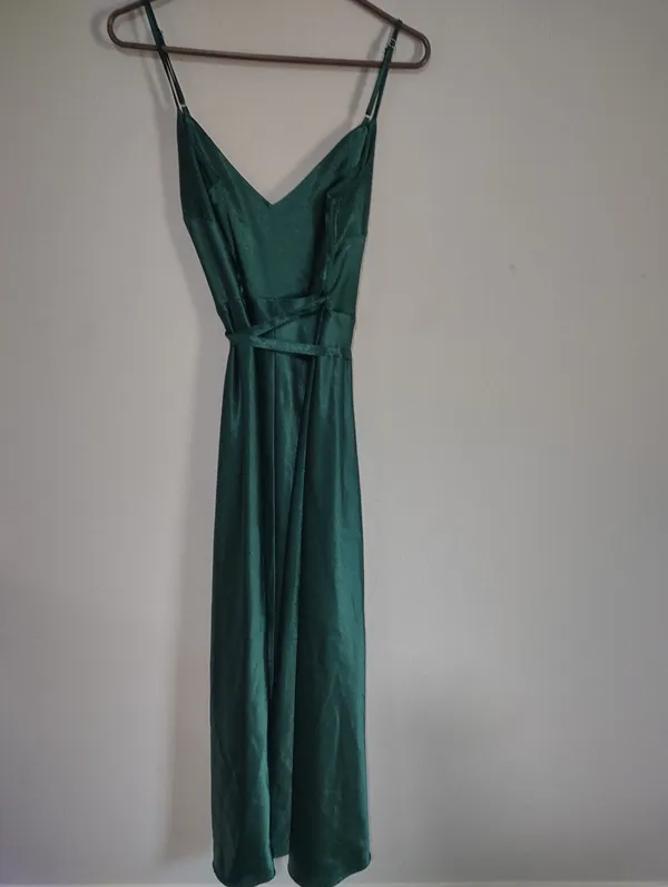 Birdy Grey Cindy Emerald Green Satin V-Neck Spaghetti Strap Dress - Image 6