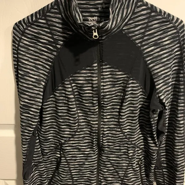 Zetta zip up jacket size large Black - Image 4