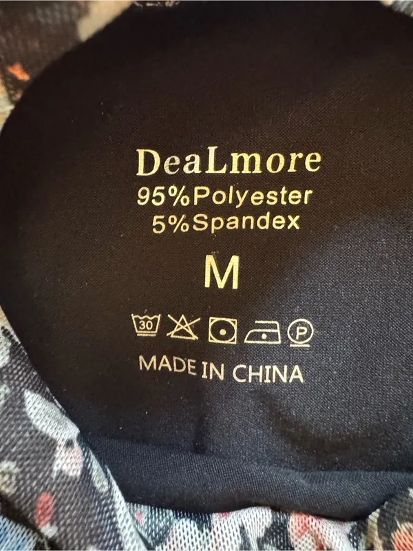 NWOT DeaLmore Semi-sheer Floral Mock Neck Long Sleeve Layering Blouse Medium - Image 6