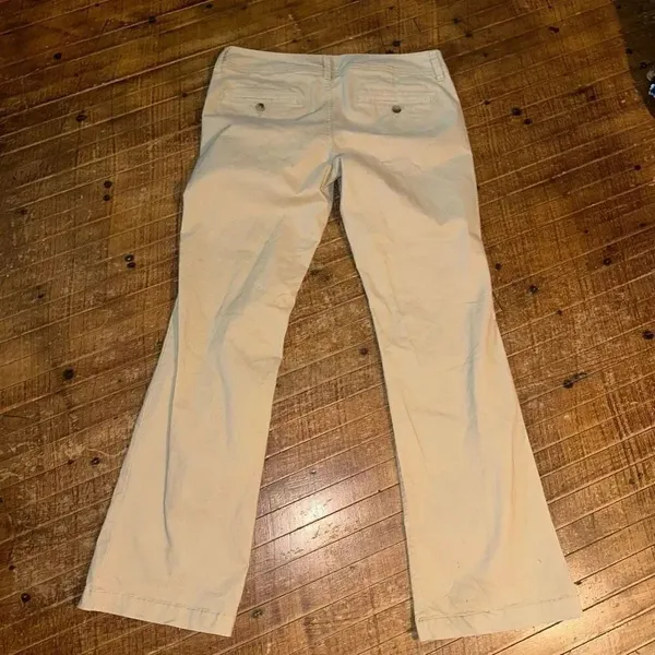 American Eagle tan boot cut lightweight 10 short slacks - Image 3