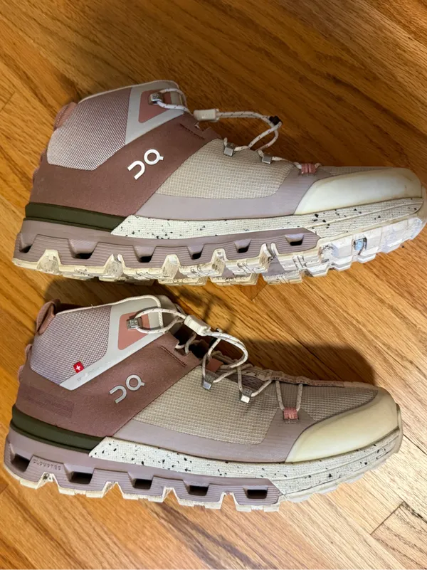 On Cloudtrax Rose/Ivory hiking sneakers - Image 10