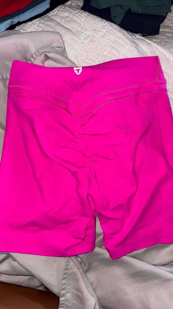 Hot pink tom tiger biker shorts Size M - Image 2