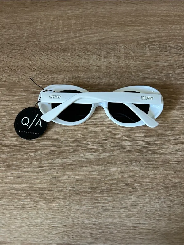Quay Australia frivolous White Oval Sunglasses - Image 3