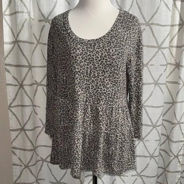 Leopard Print Long Sleeve Top Black Size M - Image 6