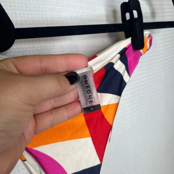 One One Swimwear Geometric Abstract Underwire Bikini Set Pink Orange Small - Image 4