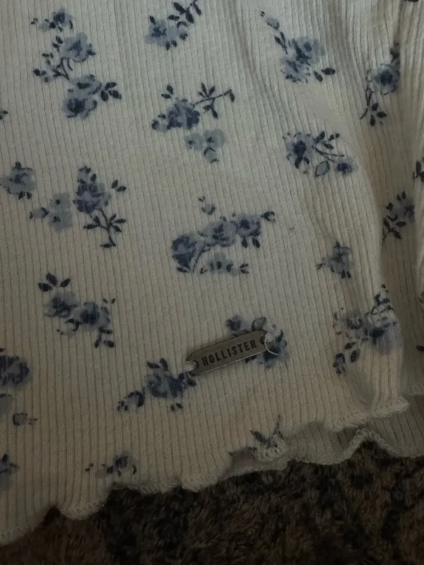 Hollister Top - Image 3