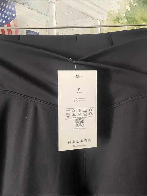 Halara Crossover High Waisted Flare Leggings Yoga Pants Black Size Small New - Image 5