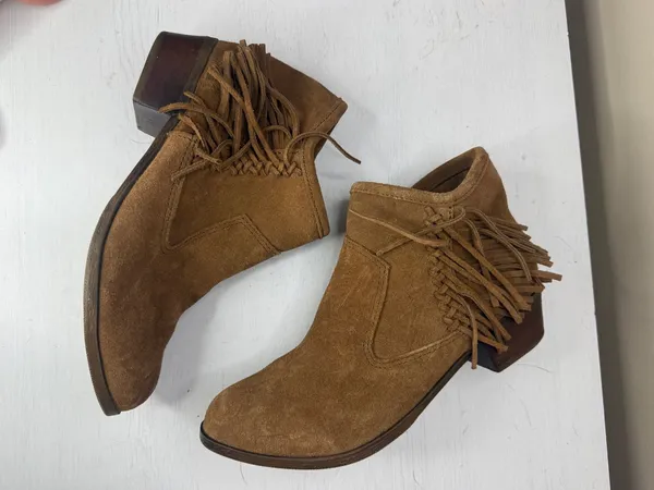 Minnetonka 1523 Blake Boot Brown Side Zipper and Fringe women’s size 8.5 - Image 13