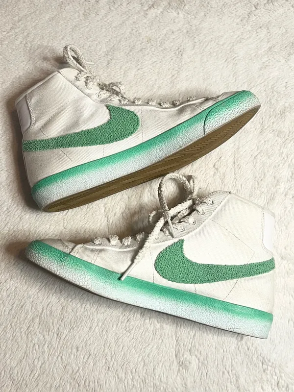 Nike Blazer Mid '77 Green Fade Chenille Swoosh Gum Sole High-Top Sneakers Size 9 - Image 2