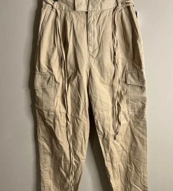Nwt gap khaki cargo pants size 4 - Image 12
