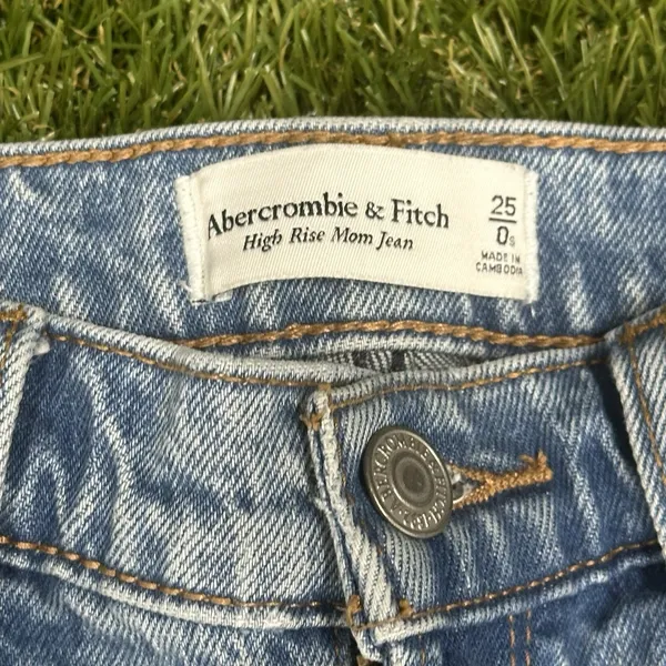 Abercrombie & Fitch High Rise Mom Jean Women's Size‎ 25 Blue Distressed - Image 5