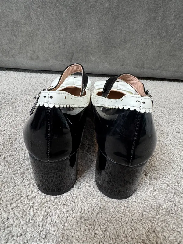 Women’s Black Chunky Heel Mary Jane Pumps Cute Bow & Hearts Round Toe Size 6 NEW - Image 8