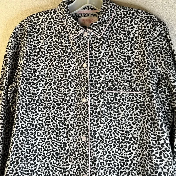 Victoria's Secret‎ Pajama Shirt - Image 3