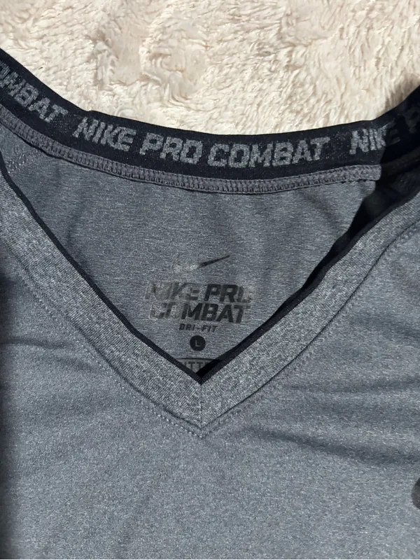 Large Nike combat grey vneck short sleeve - Image 4