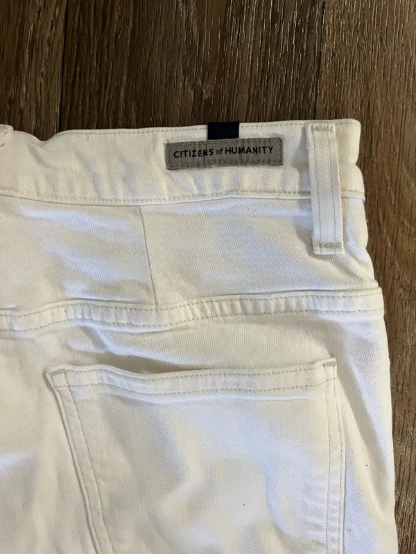 White - Image 6