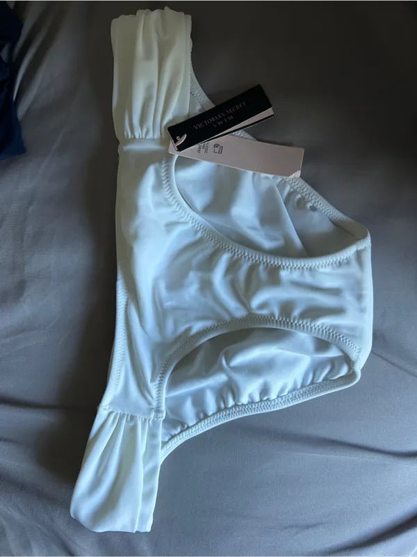 Victoria's Secret White Ruched Side Bikini Bottom Sz Sp - Image 3
