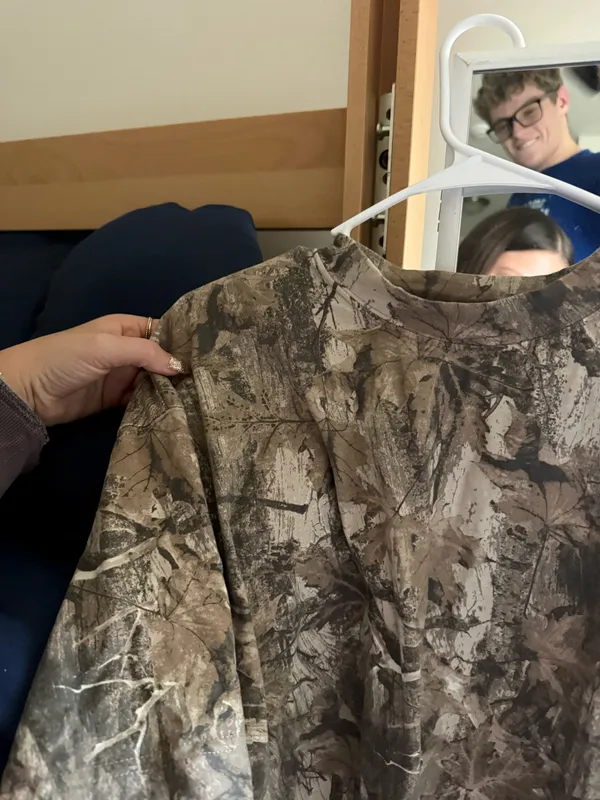 NWOT Camo Hollister tee - Image 4